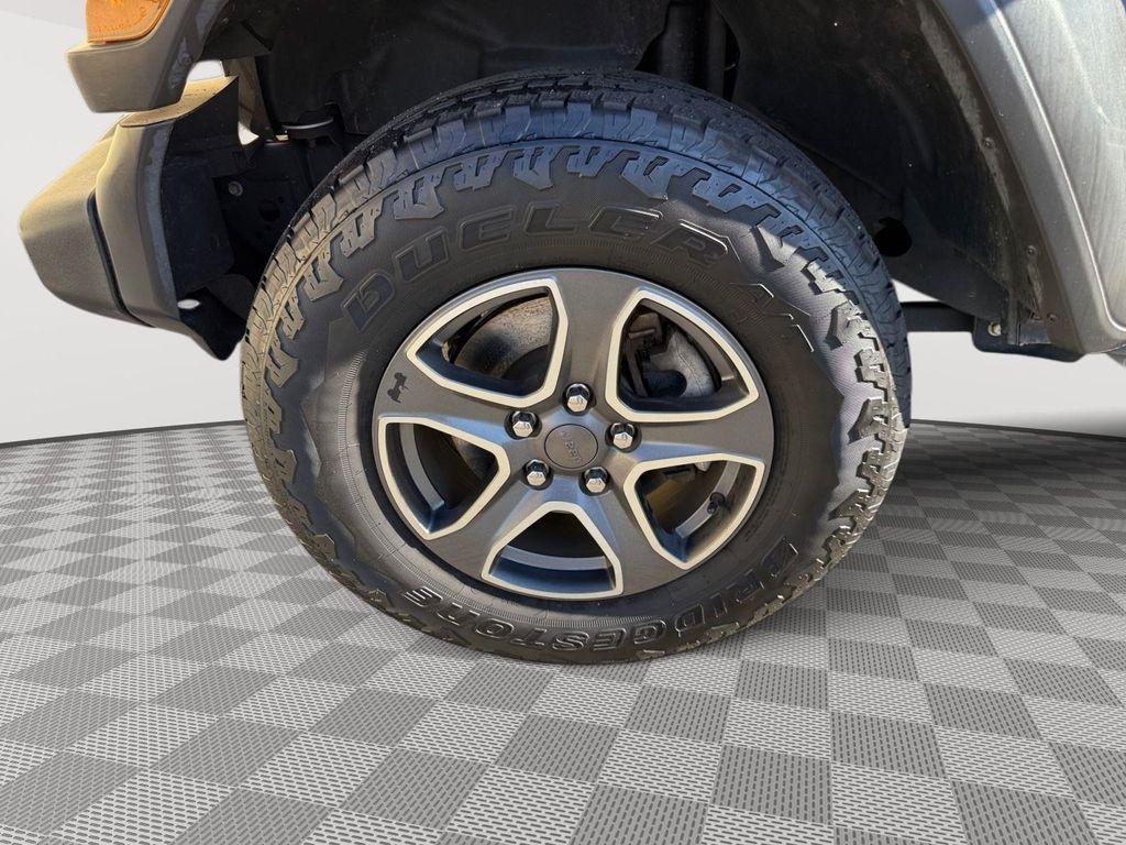 used 2021 Jeep Wrangler Unlimited car, priced at $27,938