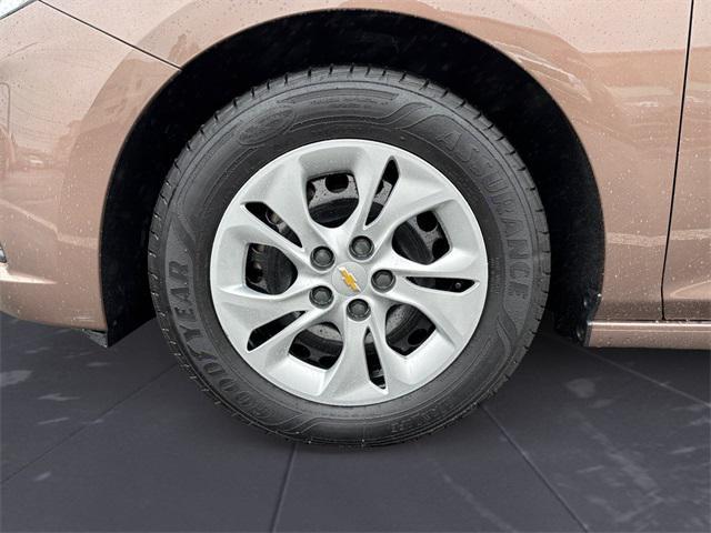 used 2019 Chevrolet Cruze car, priced at $12,798
