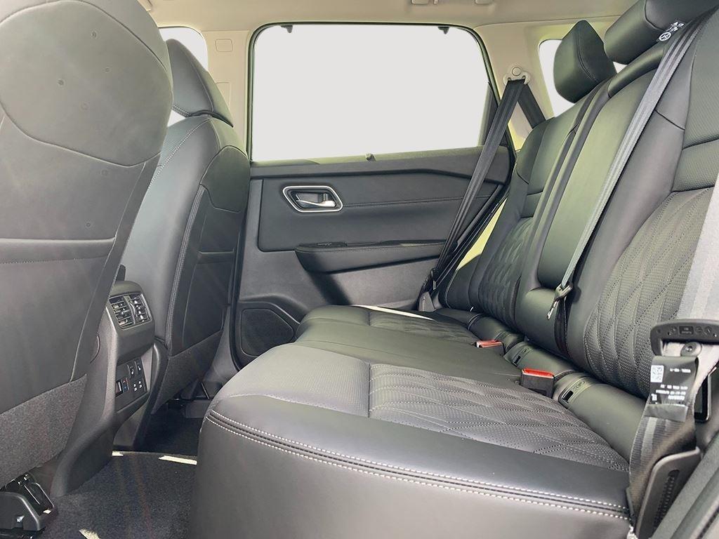 new 2025 Nissan Rogue car, priced at $39,999