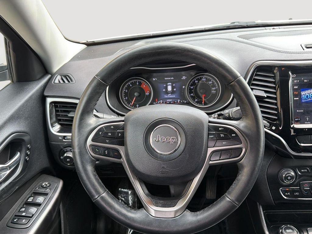 used 2019 Jeep Cherokee car, priced at $18,997