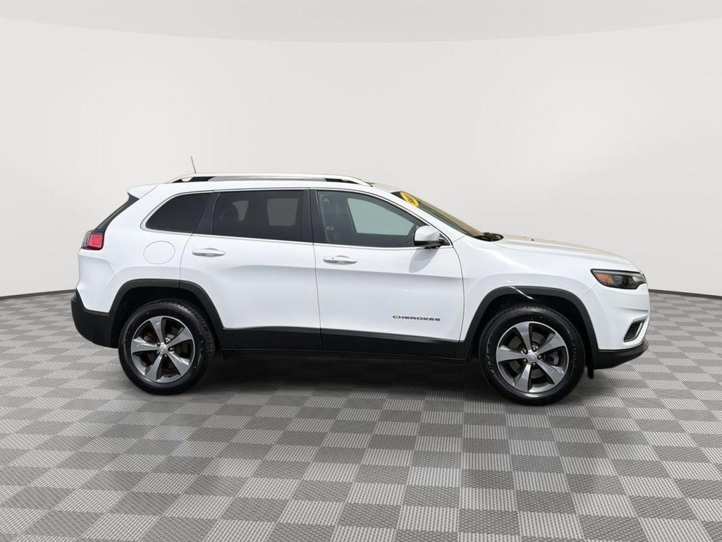 used 2019 Jeep Cherokee car, priced at $18,997