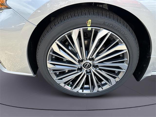 new 2025 Nissan Altima car, priced at $36,255