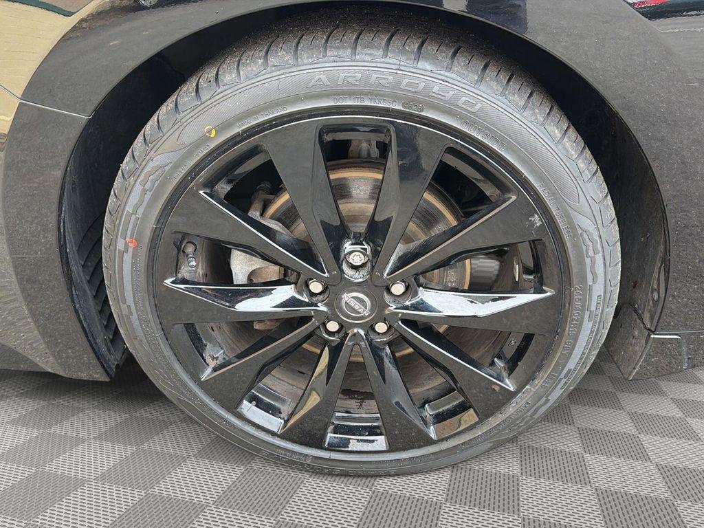 used 2023 Nissan Maxima car, priced at $29,876