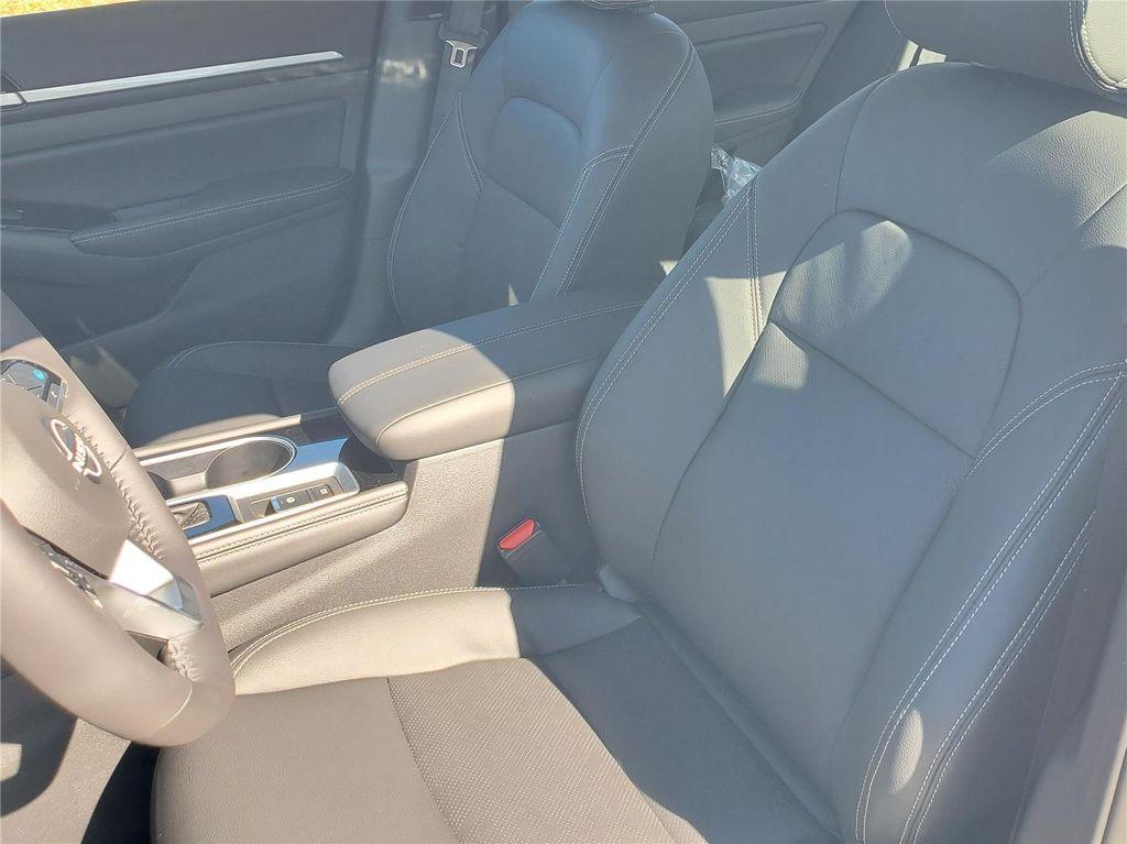 new 2025 Nissan Altima car, priced at $31,499