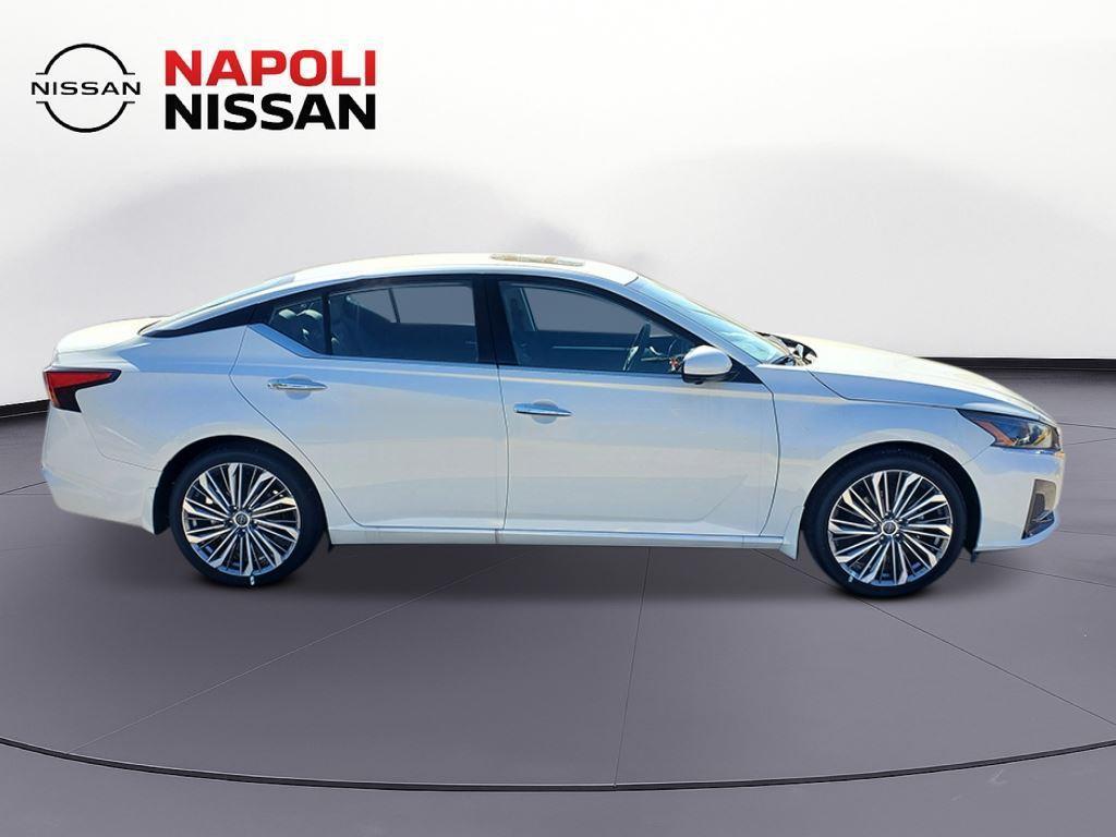 new 2025 Nissan Altima car, priced at $31,499