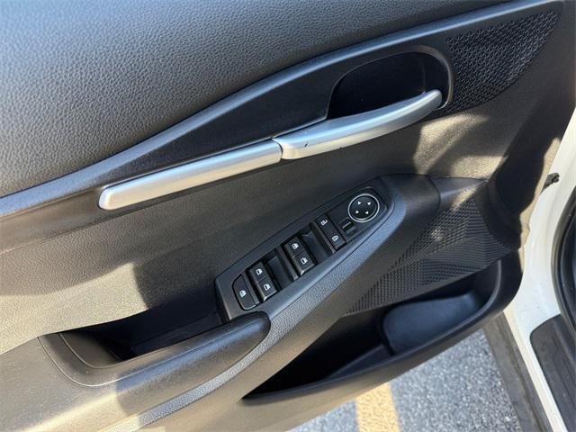 used 2021 Kia Seltos car, priced at $17,124