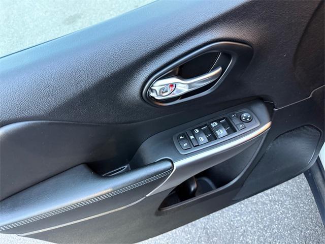 used 2021 Jeep Cherokee car, priced at $18,170