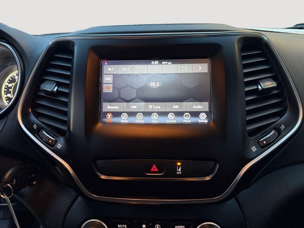 used 2021 Jeep Cherokee car, priced at $18,170