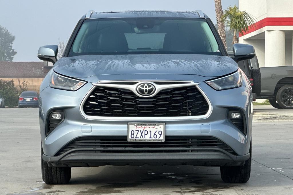 used 2022 Toyota Highlander car, priced at $29,526