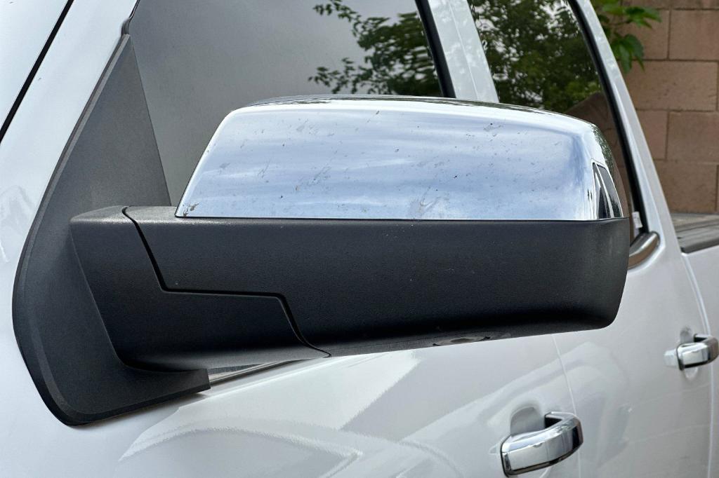 used 2017 GMC Sierra 1500 car, priced at $29,037