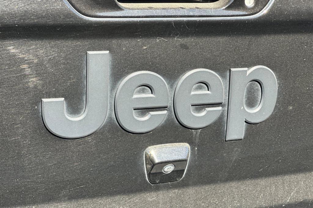 used 2023 Jeep Gladiator car, priced at $30,200