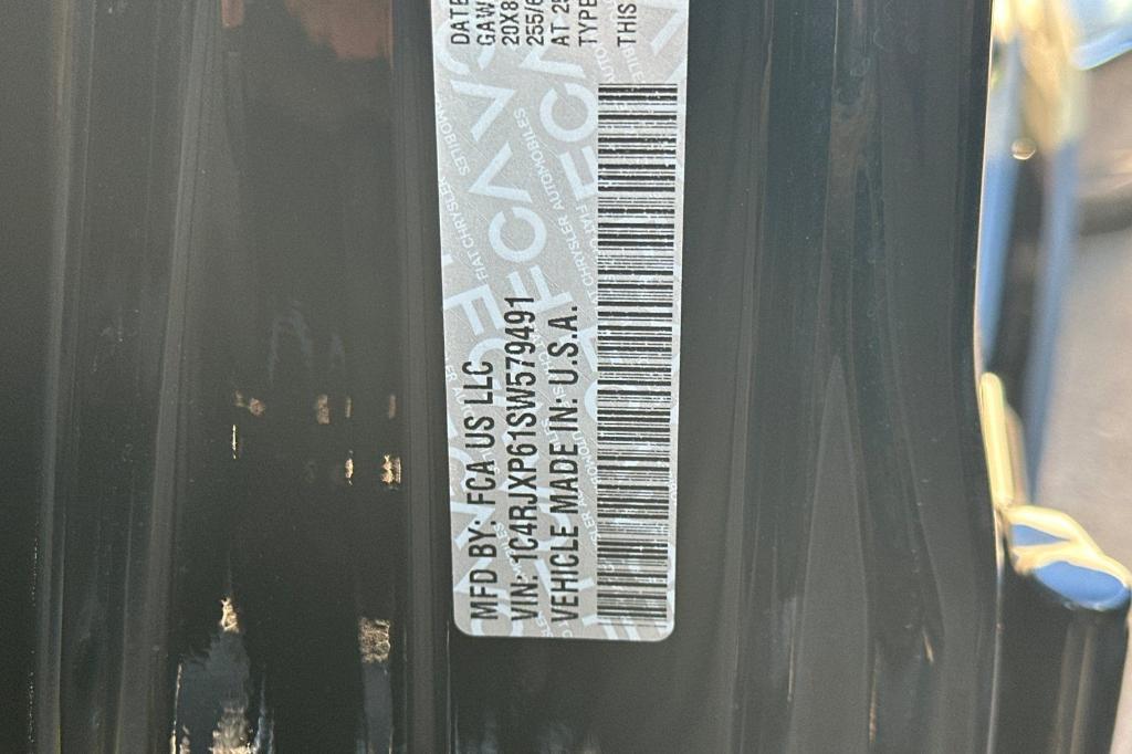 used 2025 Jeep Wrangler 4xe car, priced at $37,272