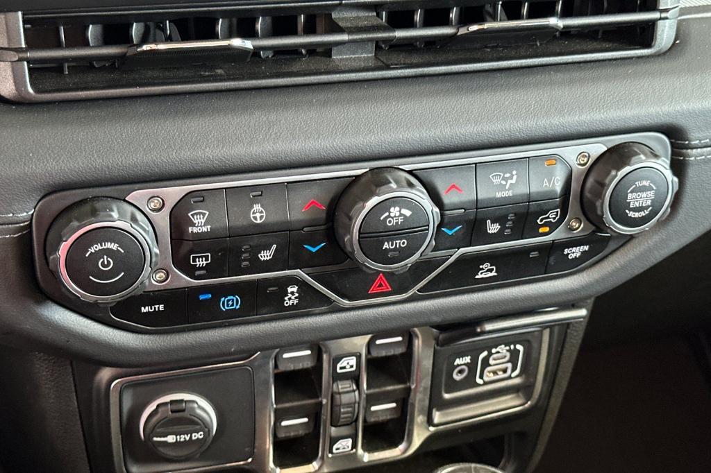 used 2025 Jeep Wrangler 4xe car, priced at $32,400