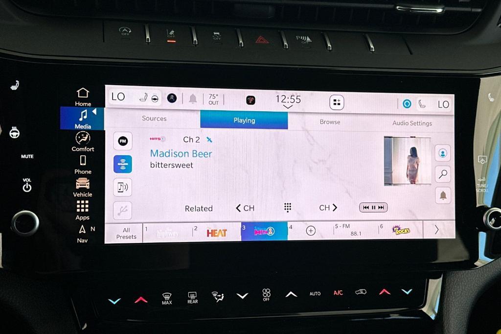 new 2026 Jeep Grand Cherokee car, priced at $48,250