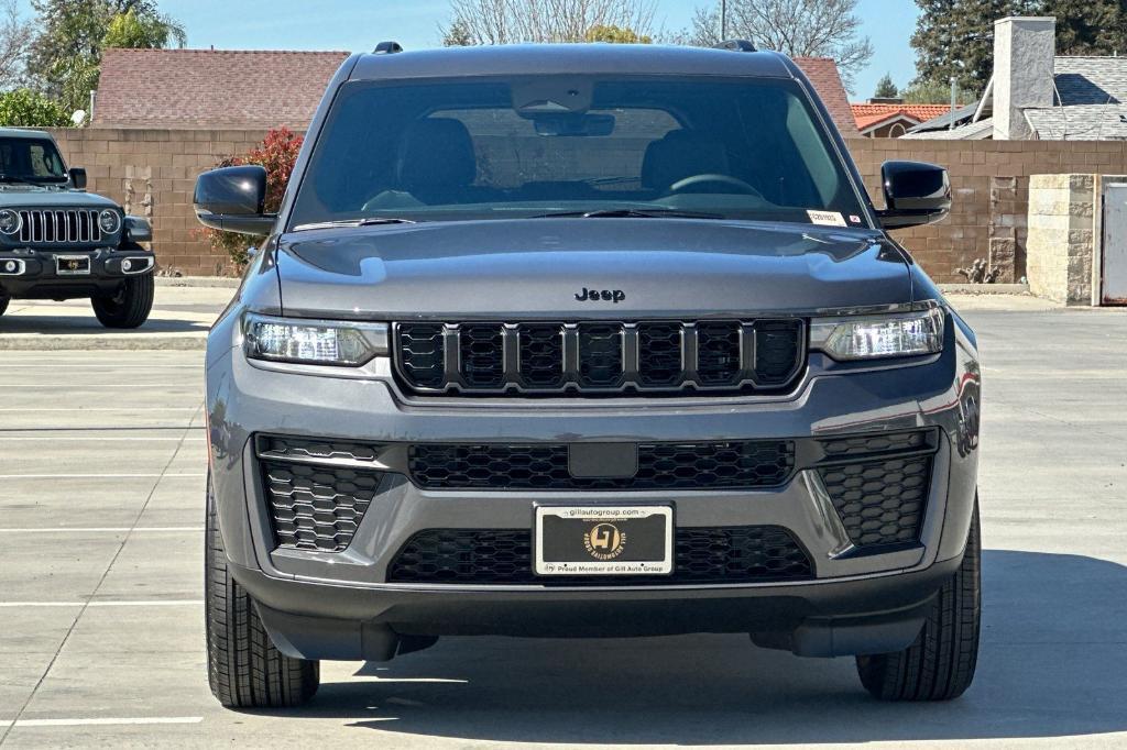new 2026 Jeep Grand Cherokee car, priced at $48,250