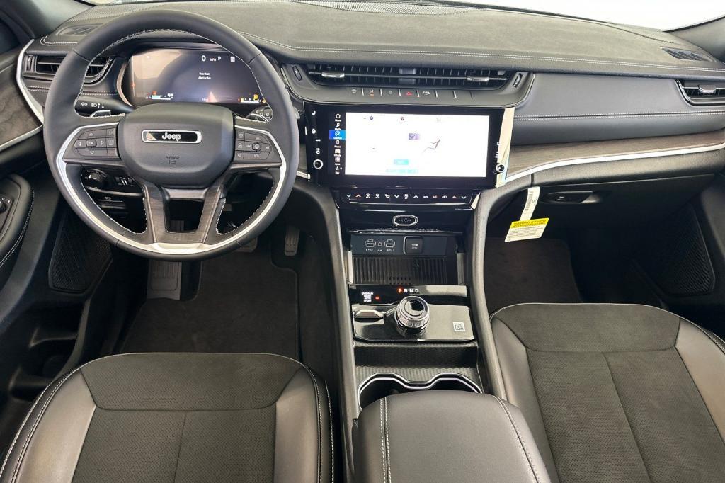 new 2026 Jeep Grand Cherokee car, priced at $48,250