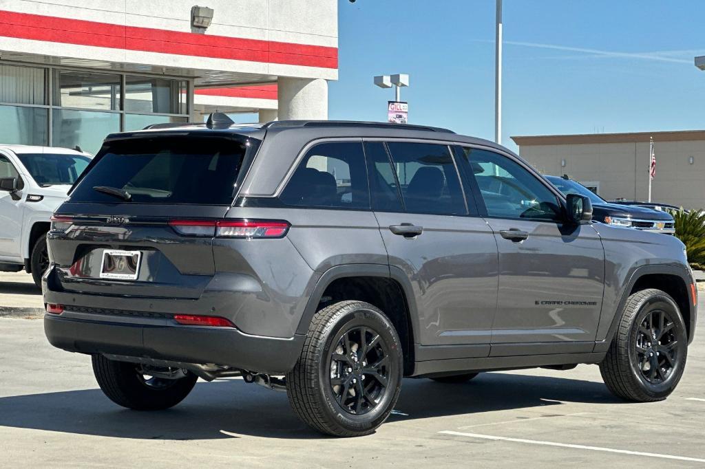 new 2026 Jeep Grand Cherokee car, priced at $48,250