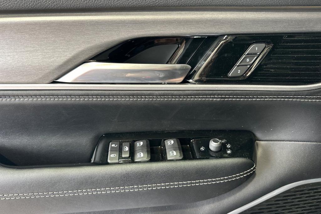 new 2026 Jeep Grand Wagoneer L car, priced at $71,566