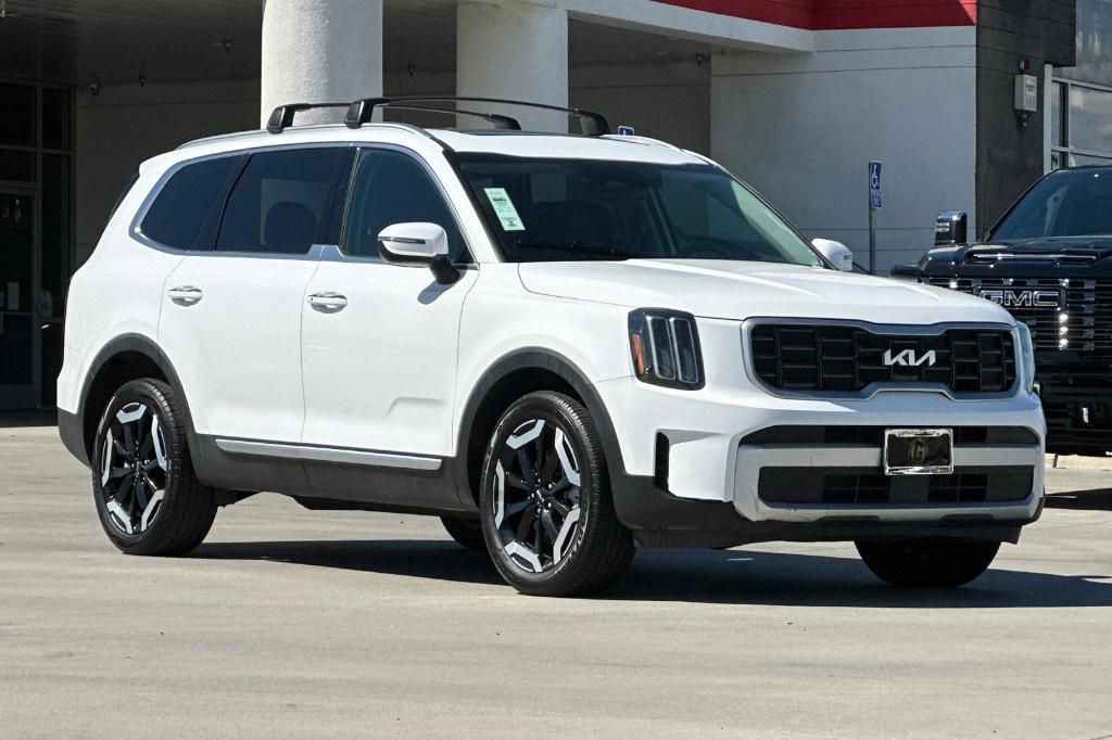 used 2025 Kia Telluride car, priced at $35,495