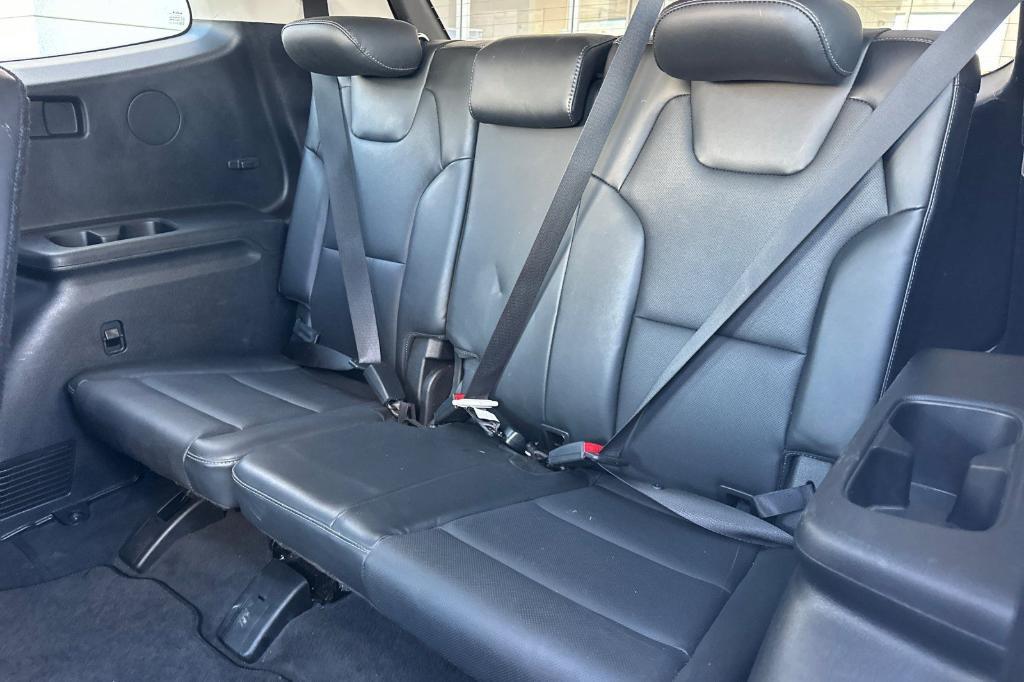 used 2025 Kia Telluride car, priced at $35,495