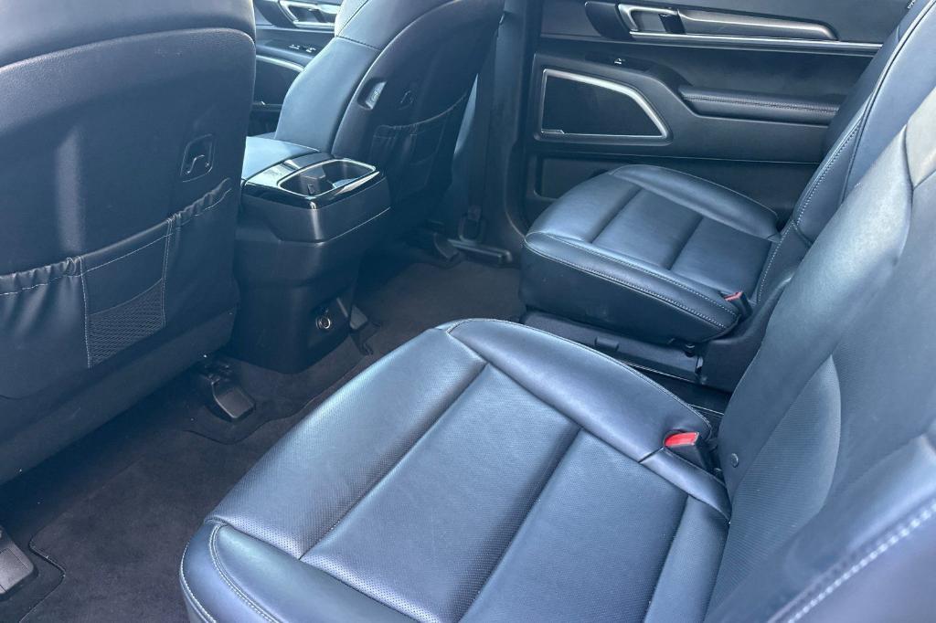 used 2025 Kia Telluride car, priced at $32,899