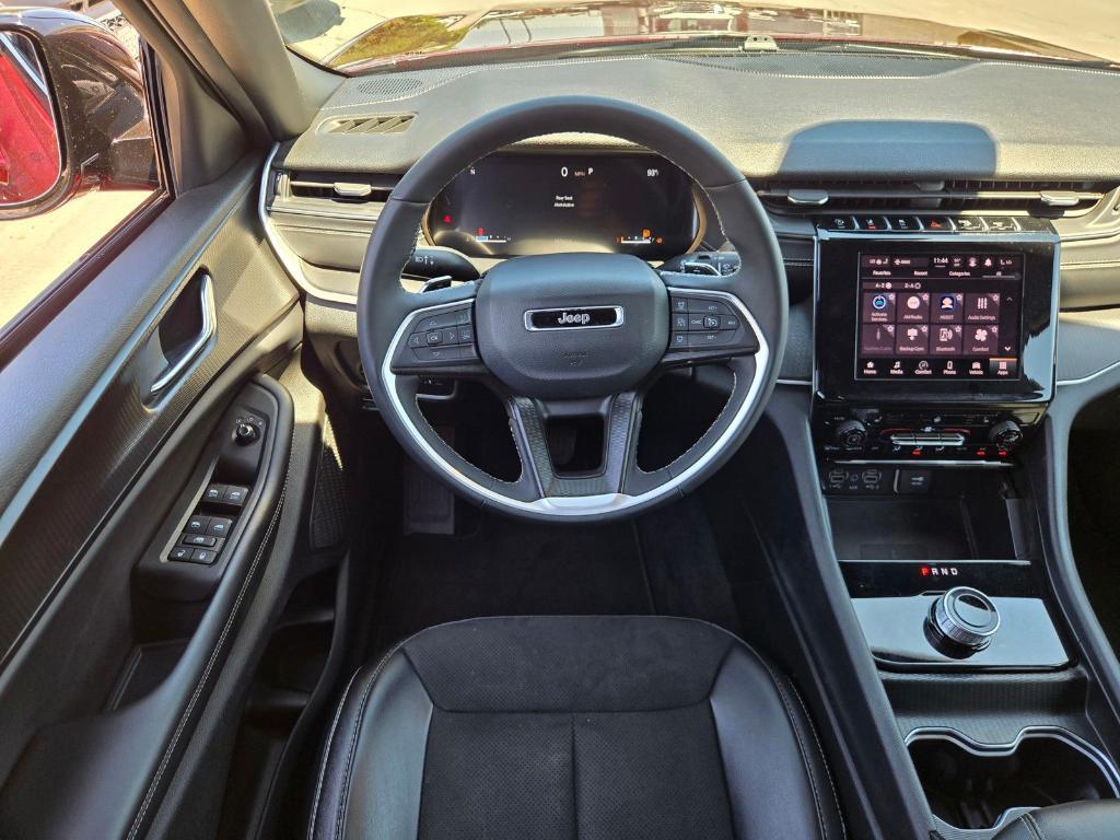 used 2025 Jeep Grand Cherokee car, priced at $30,036