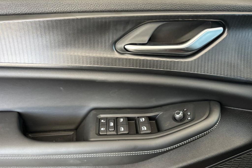 new 2025 Jeep Grand Cherokee car, priced at $39,473