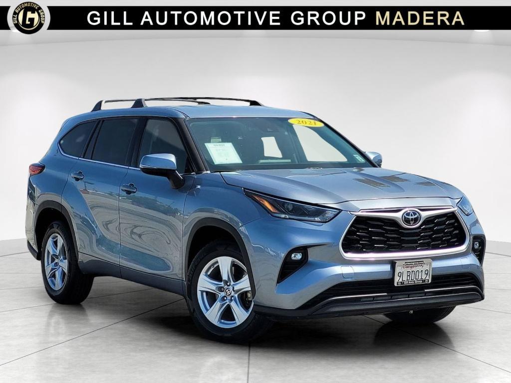 used 2021 Toyota Highlander car, priced at $27,458