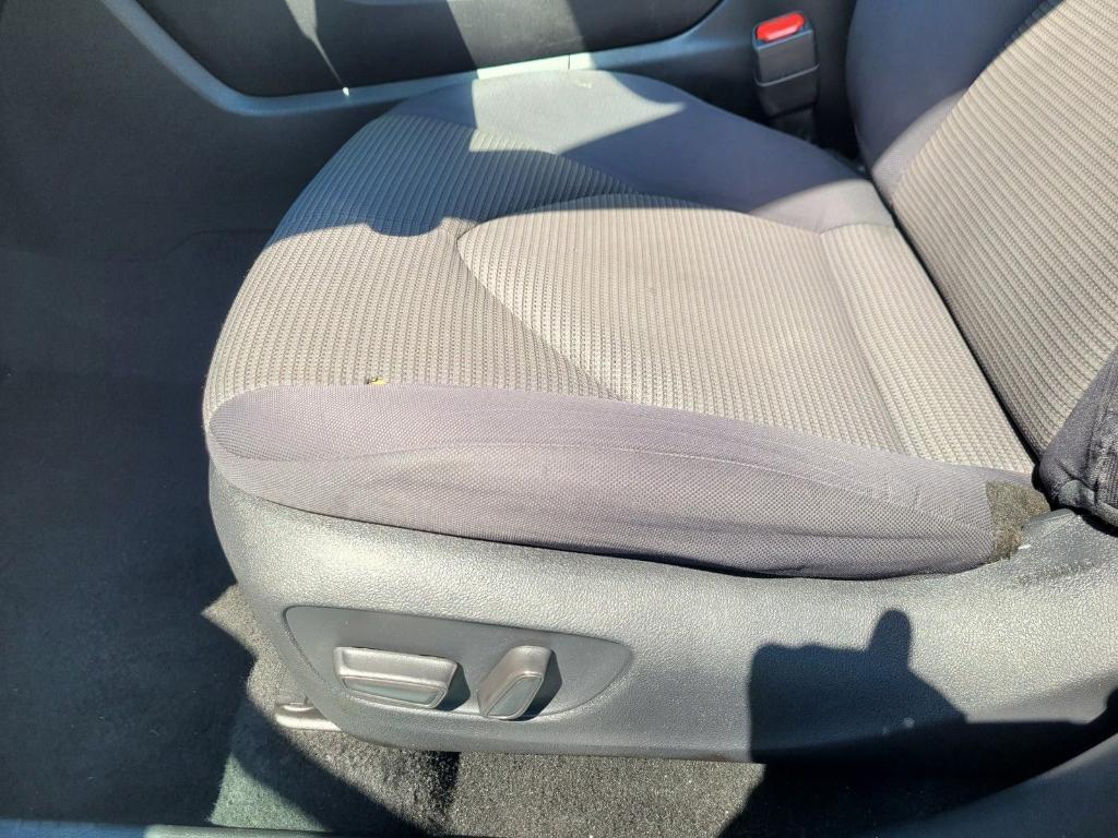 used 2021 Toyota Highlander car, priced at $27,458