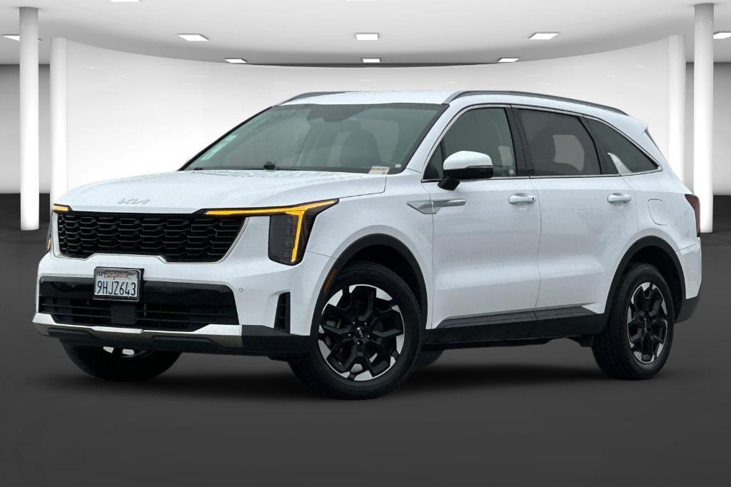 used 2024 Kia Sorento car, priced at $23,886