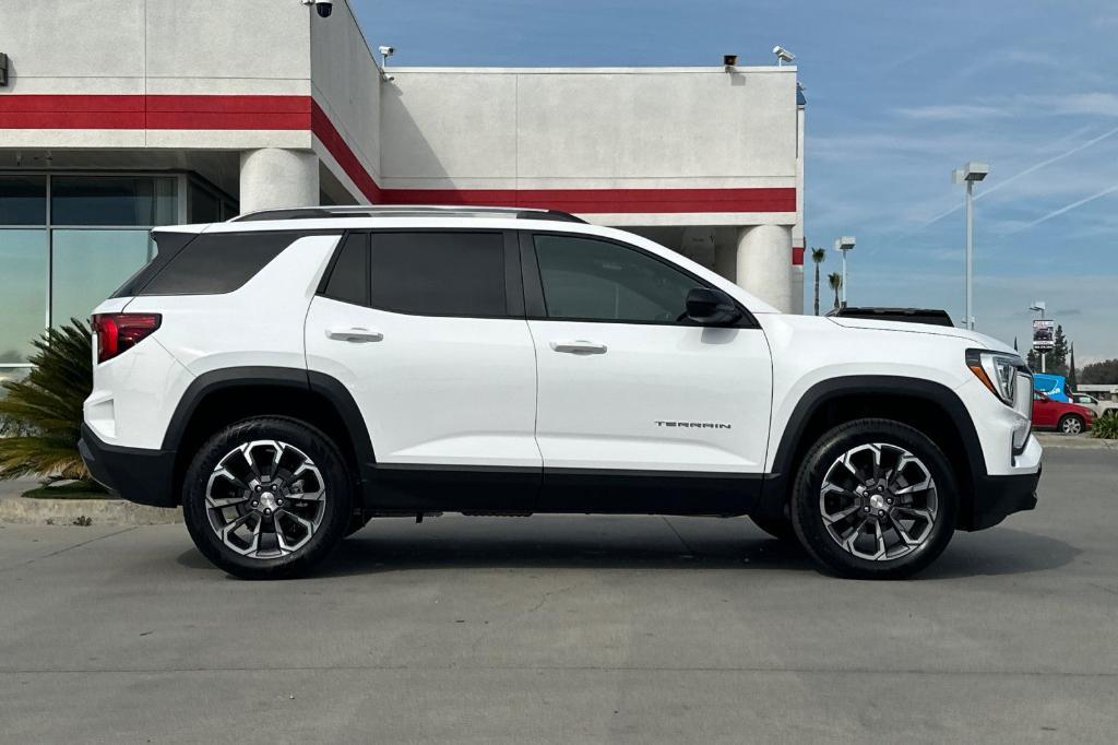new 2026 GMC Terrain car, priced at $35,571
