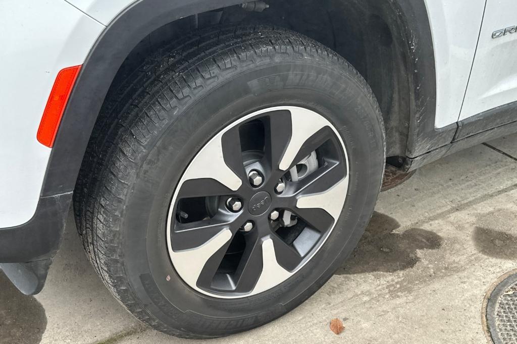 used 2022 Jeep Grand Cherokee 4xe car, priced at $24,200