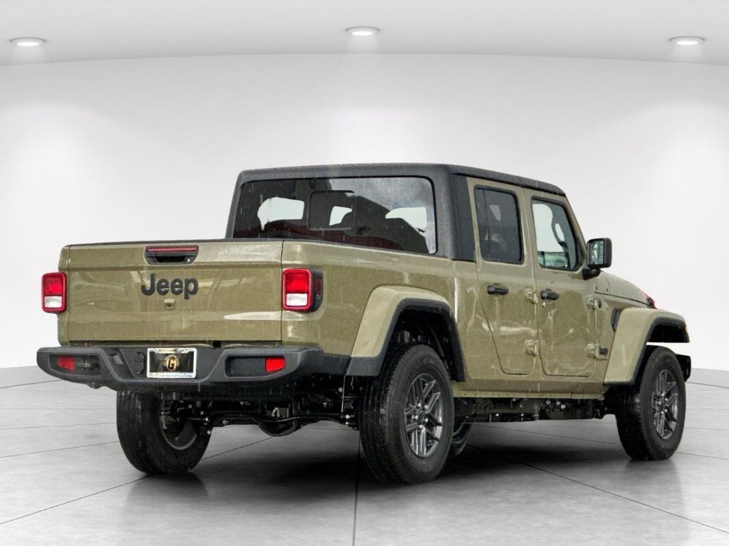 new 2026 Jeep Gladiator car, priced at $43,596