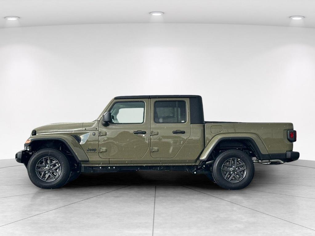 new 2026 Jeep Gladiator car, priced at $43,596