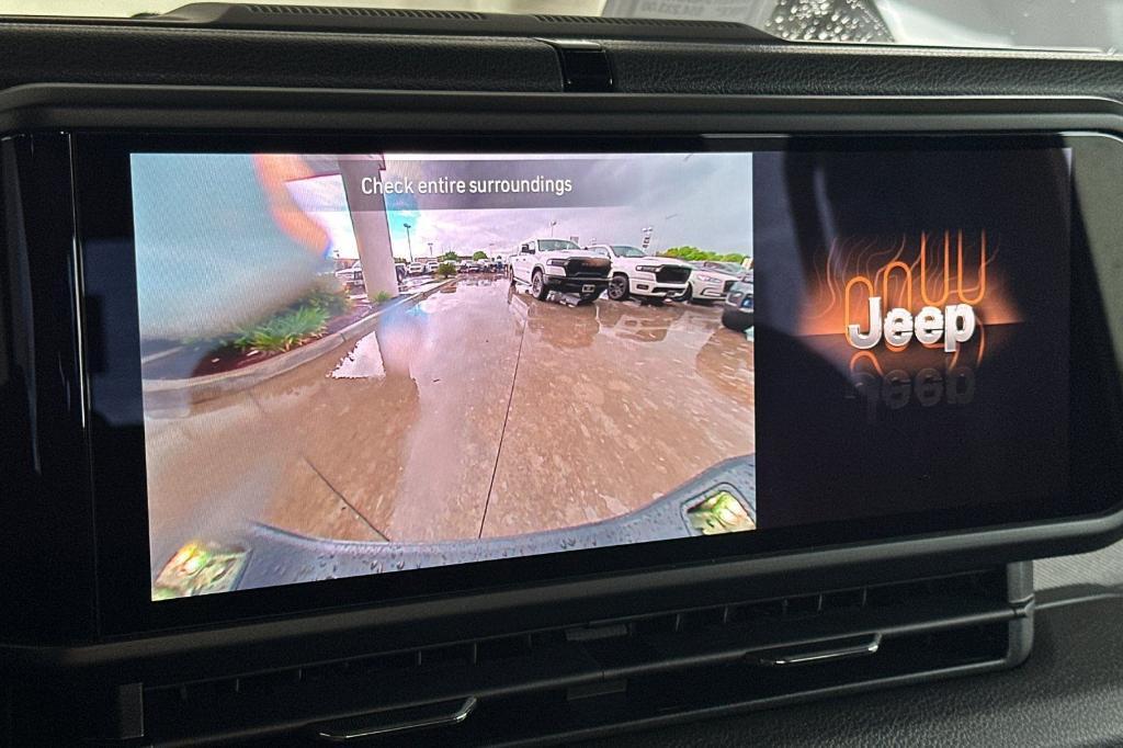 new 2026 Jeep Gladiator car, priced at $43,596