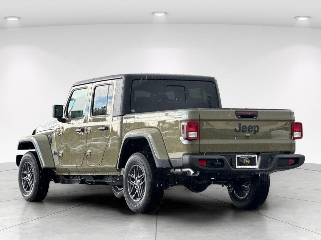 new 2026 Jeep Gladiator car, priced at $43,596