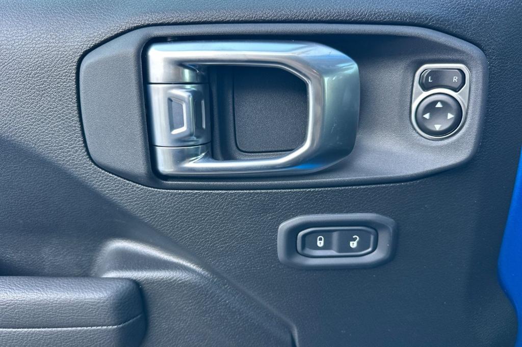 new 2026 Jeep Wrangler car, priced at $53,781