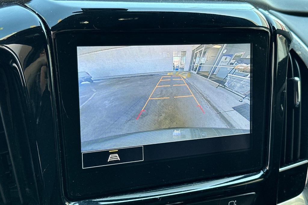 used 2023 Chevrolet Traverse car, priced at $32,692