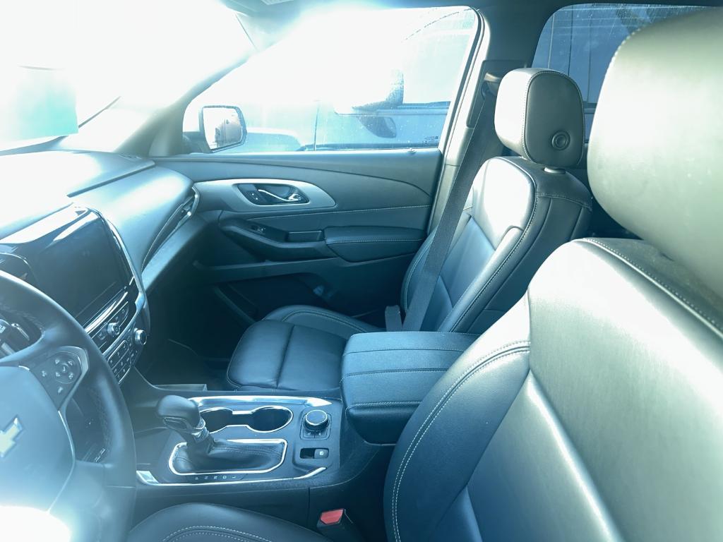 used 2023 Chevrolet Traverse car, priced at $30,586