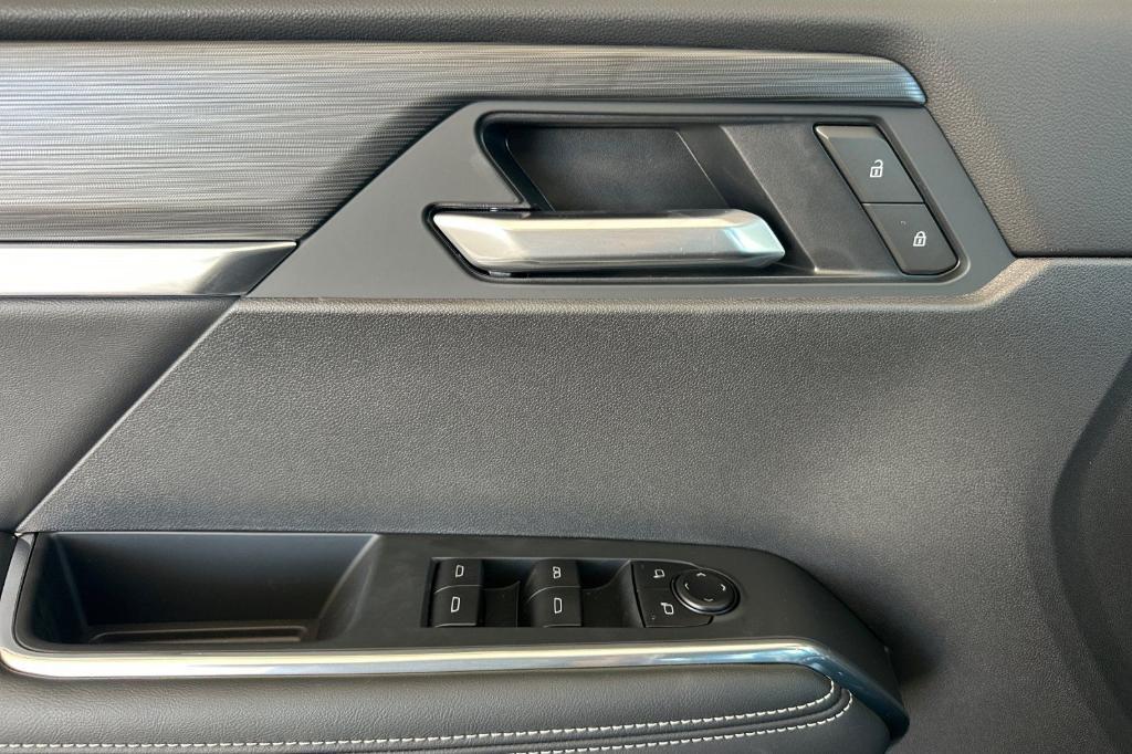 new 2026 GMC Acadia car, priced at $50,321