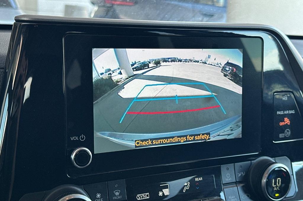 used 2024 Toyota Highlander car, priced at $30,592