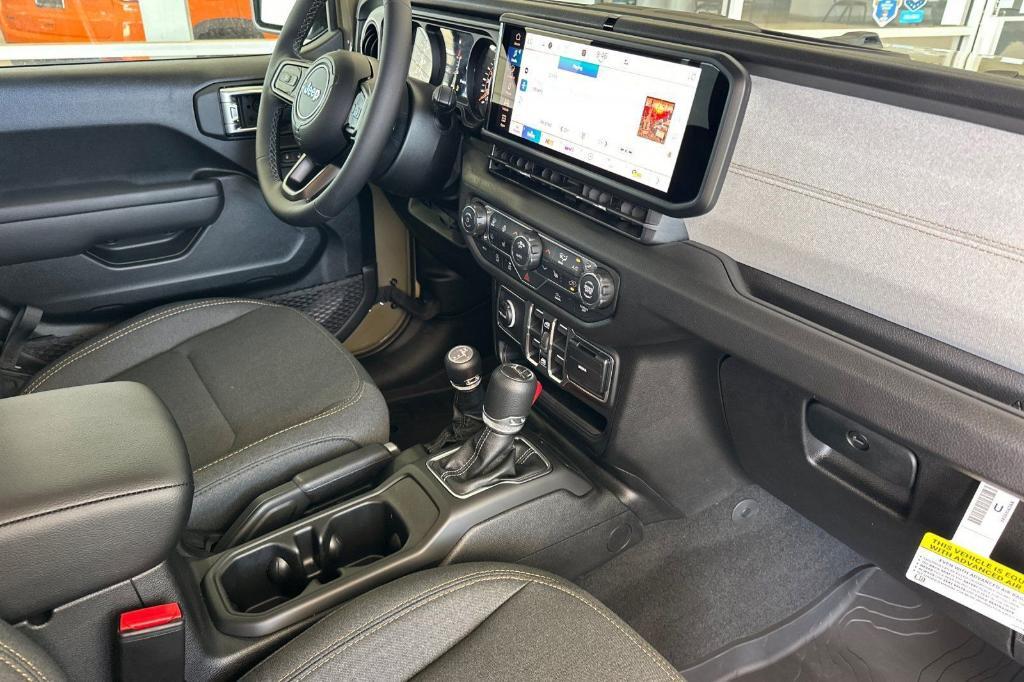 new 2026 Jeep Gladiator car, priced at $41,701