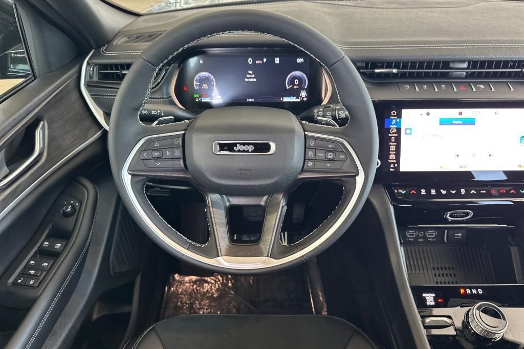 new 2026 Jeep Grand Cherokee car, priced at $48,025