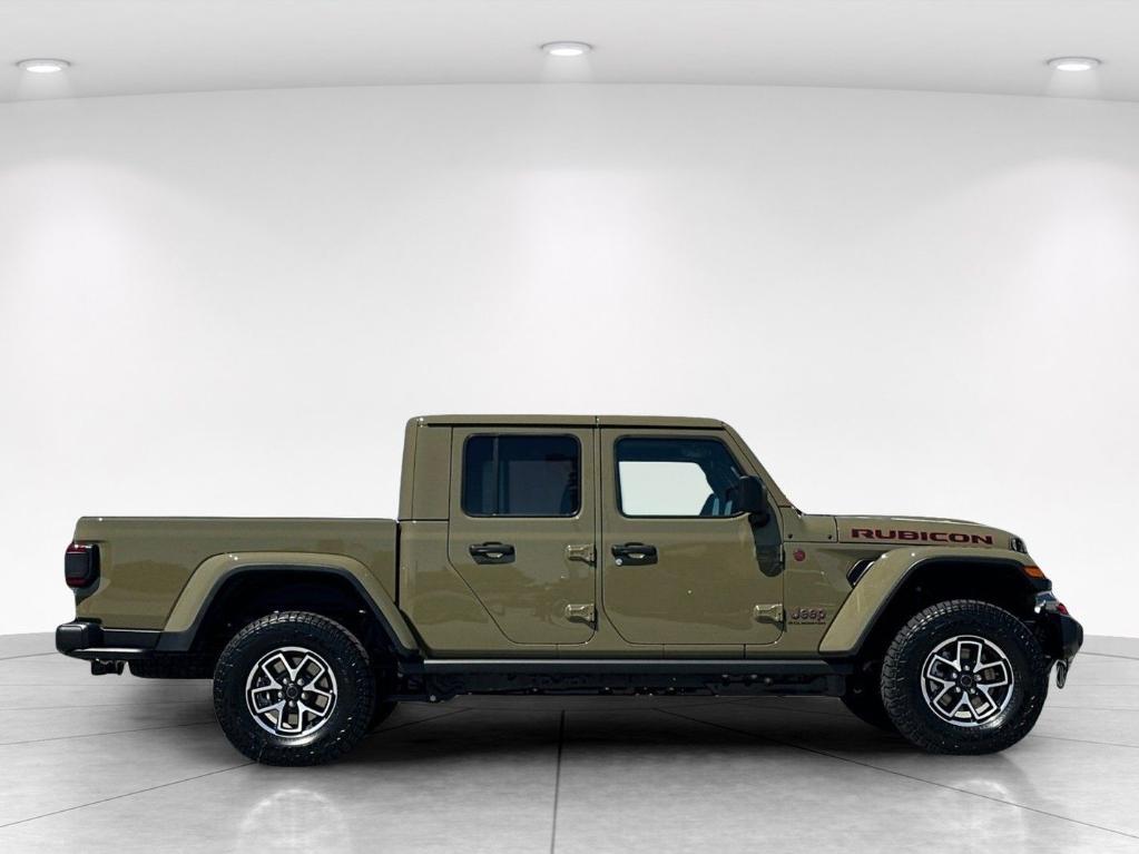 new 2026 Jeep Gladiator car, priced at $53,241