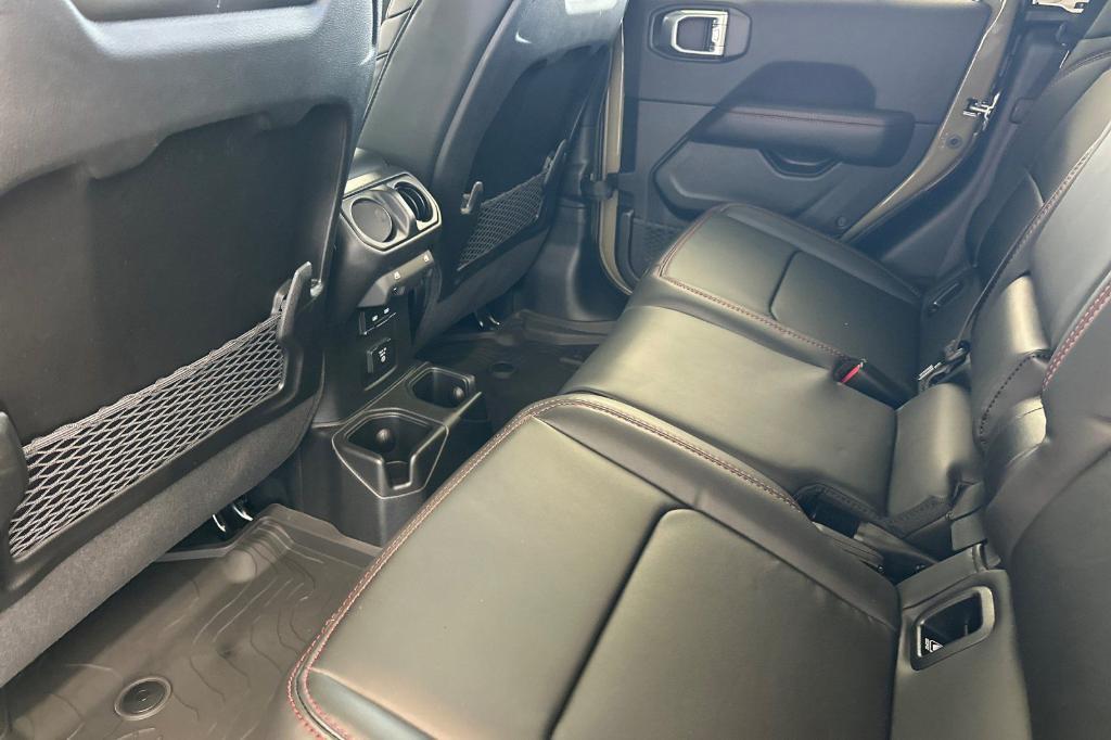new 2026 Jeep Gladiator car, priced at $53,241