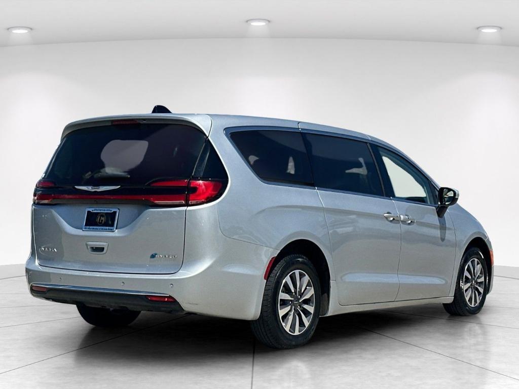 used 2023 Chrysler Pacifica Hybrid car, priced at $23,360