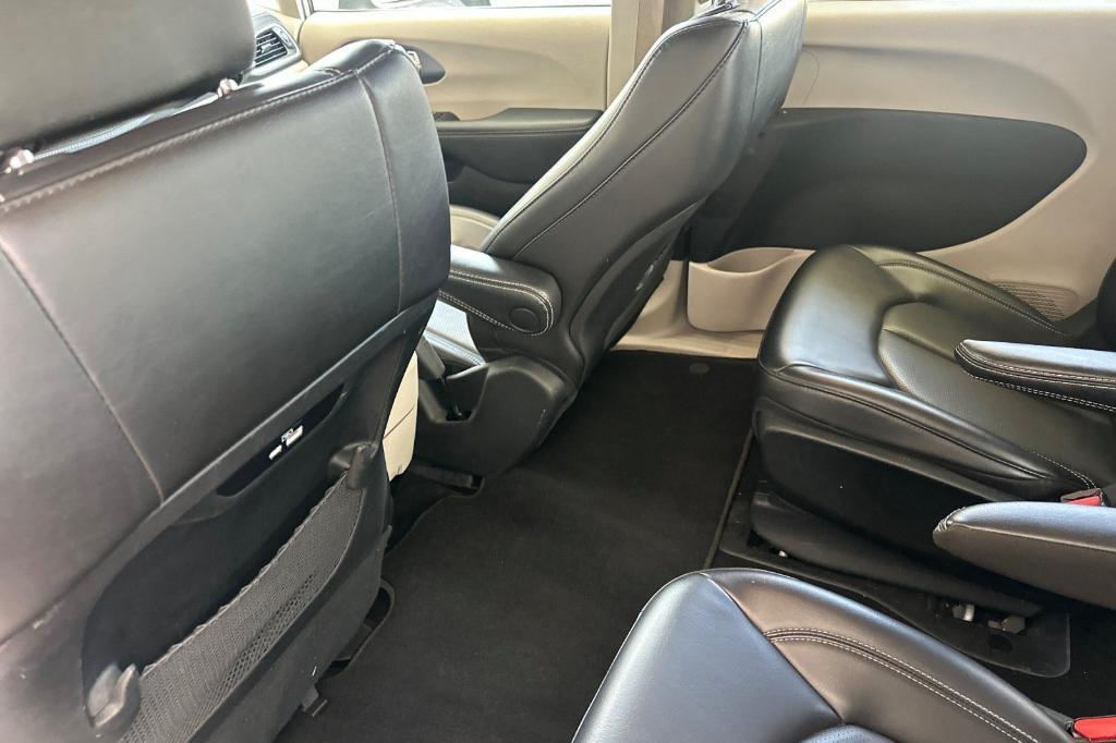 used 2023 Chrysler Pacifica Hybrid car, priced at $23,360