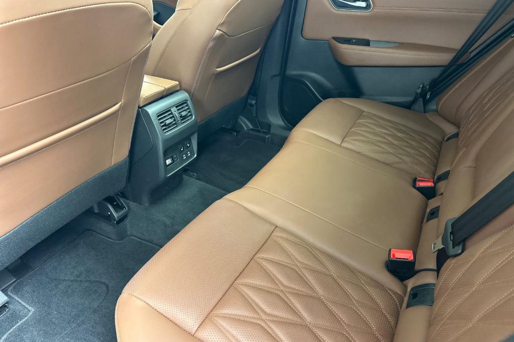 used 2024 Nissan Rogue car, priced at $28,399