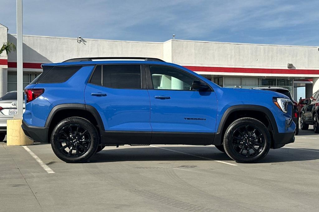 new 2026 GMC Terrain car, priced at $33,271