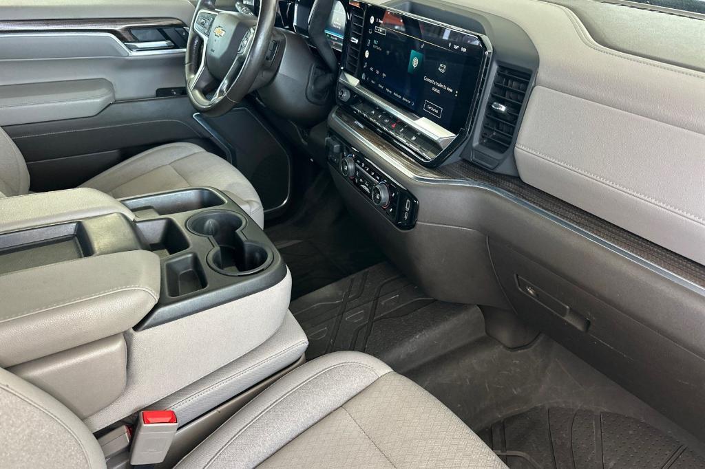 used 2022 Chevrolet Silverado 1500 car, priced at $30,400